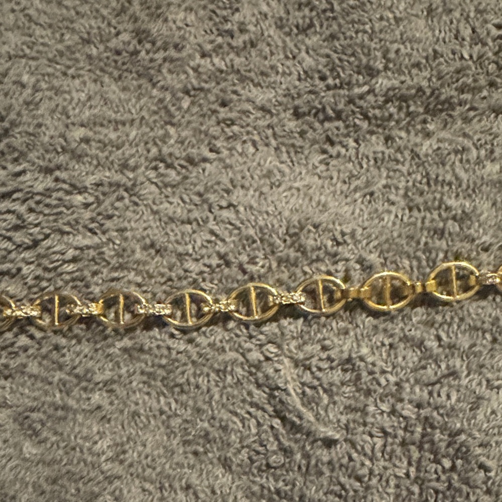 Nice Gold Tone Chunky Bracelet
